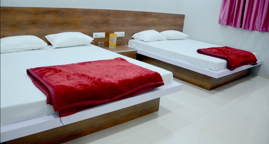 Hotel Raghumani Palace, Ujjain 3